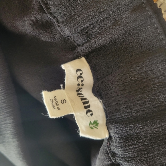 Eesome black boutique off the shoulder top - Picture 6 of 8